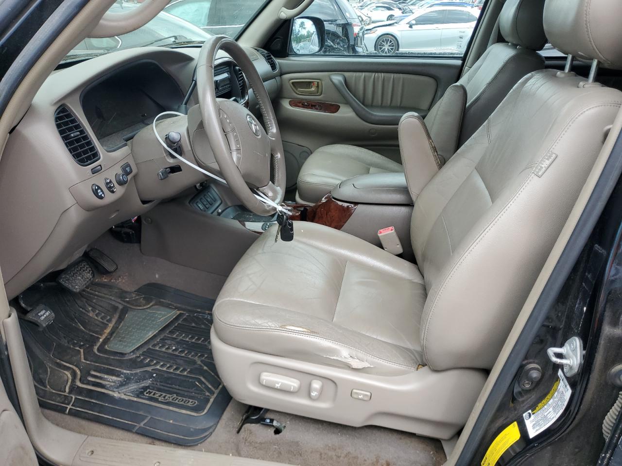 2005 Toyota Sequoia Limited VIN: 5TDZT38A75S243581 Lot: 55972285
