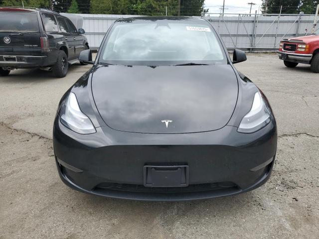  TESLA MODEL Y 2023 Черный