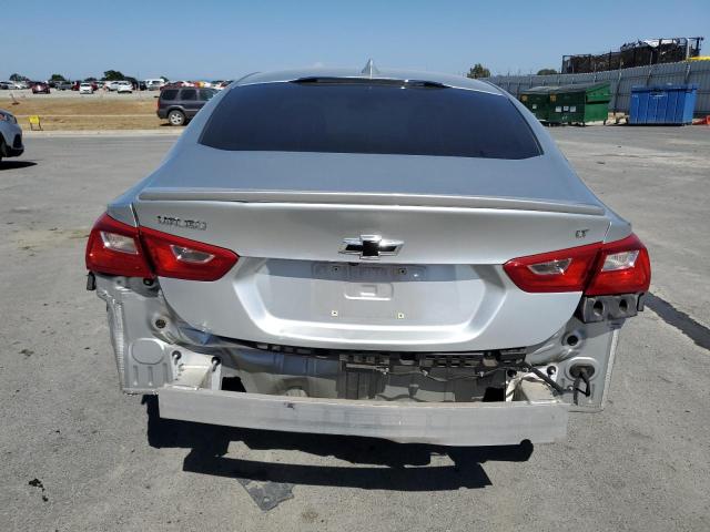  CHEVROLET MALIBU 2018 Srebrny