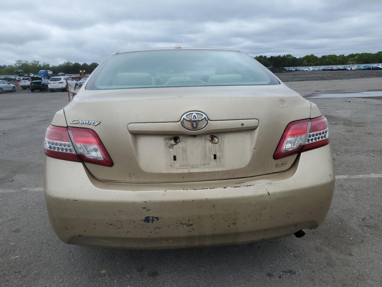 2010 Toyota Camry Base VIN: 4T1BF3EK4AU107982 Lot: 57565705