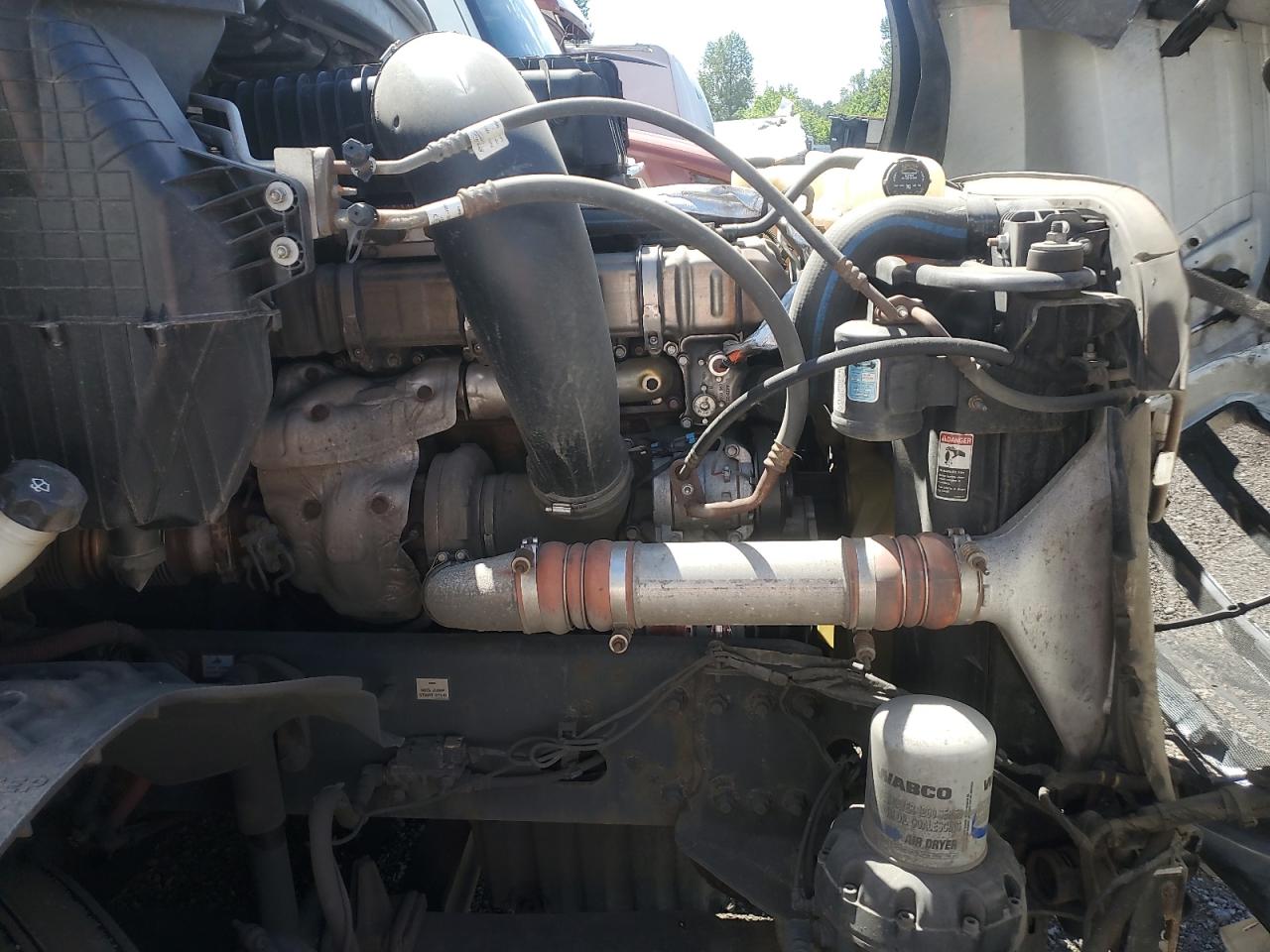 2019 Freightliner Cascadia 126 Semi Truck VIN: 3AKNHLDR9KSKH8799 Lot: 57519635