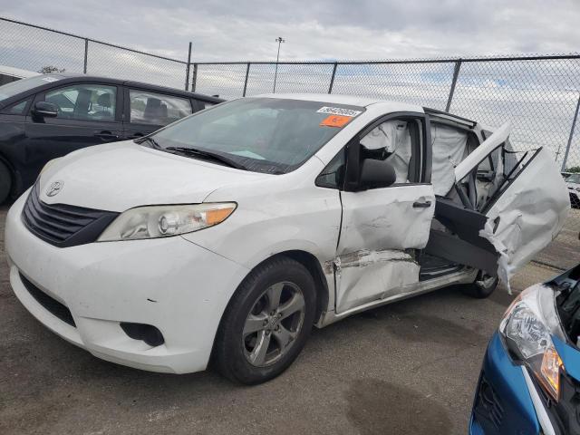 2016 Toyota Sienna 