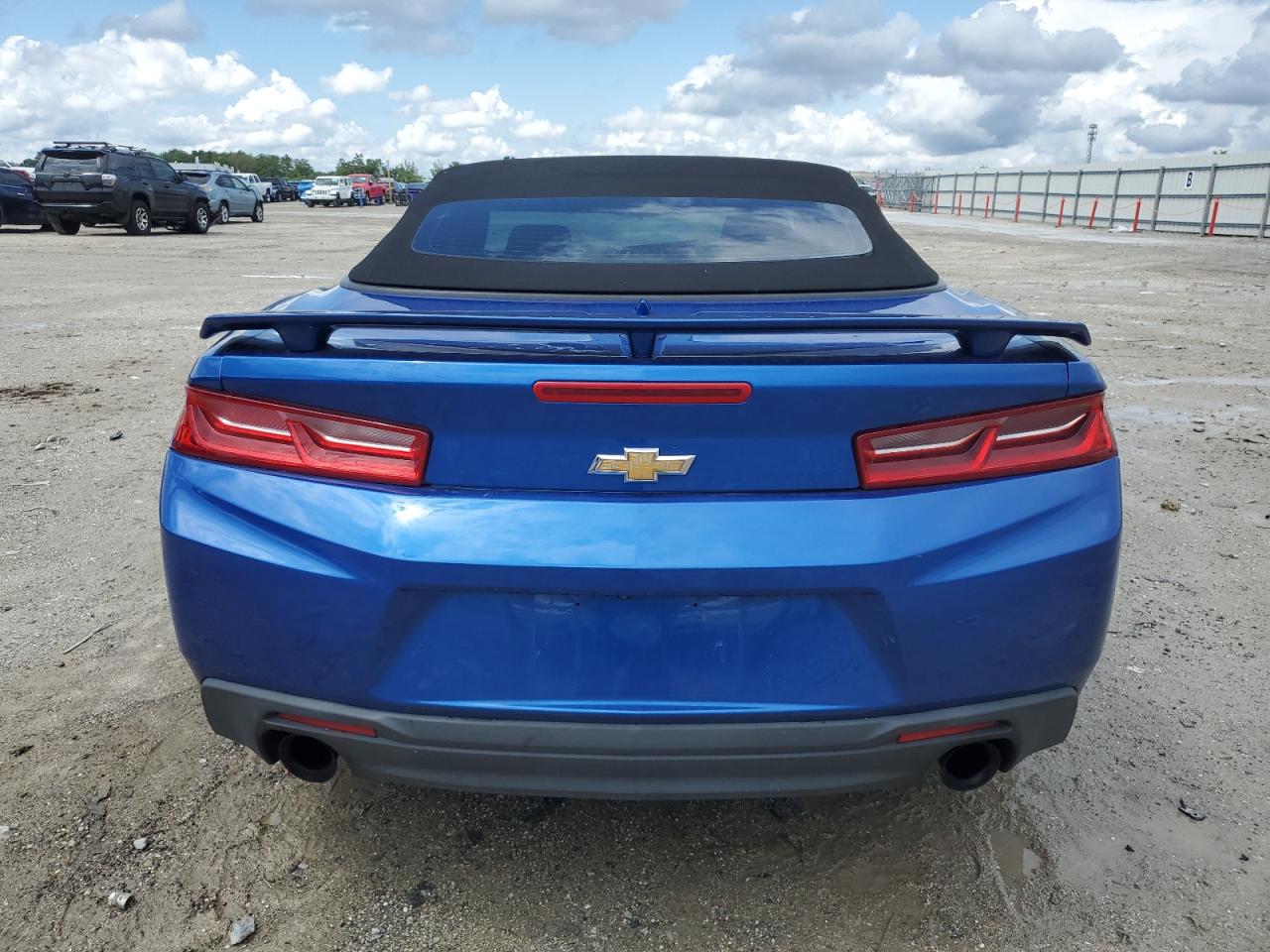 2018 Chevrolet Camaro Lt VIN: 1G1FB3DX8J0175720 Lot: 55834585