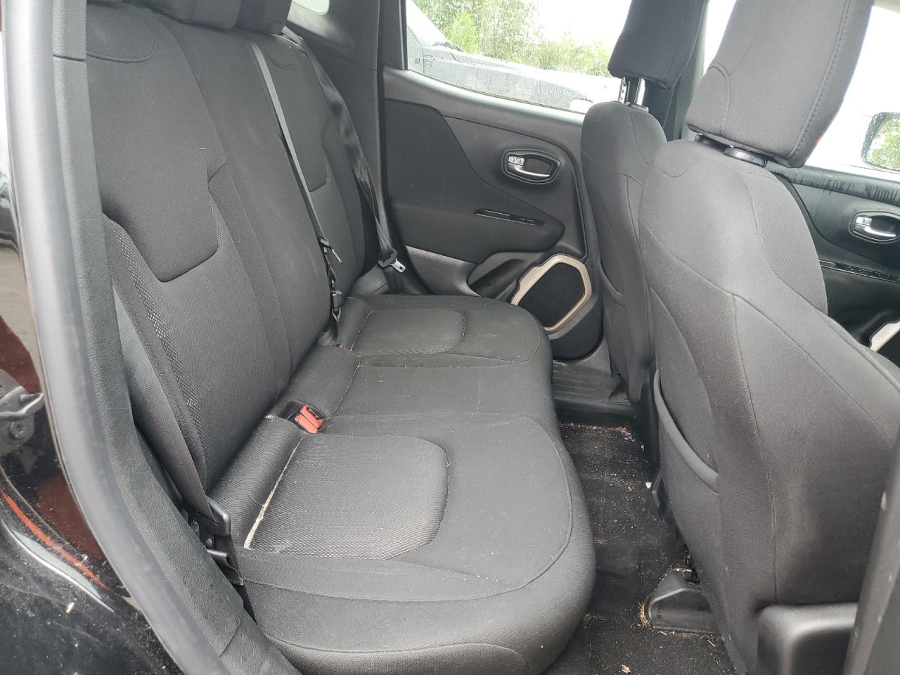 2015 Jeep Renegade Latitude VIN: ZACCJBBTXFPB97727 Lot: 56981825