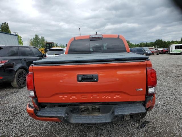  TOYOTA TACOMA 2018 Оранжевий