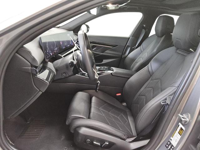  BMW 5 SERIES 2024 tan