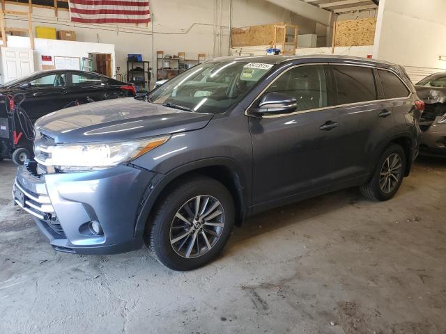  TOYOTA HIGHLANDER 2018 Granatowy
