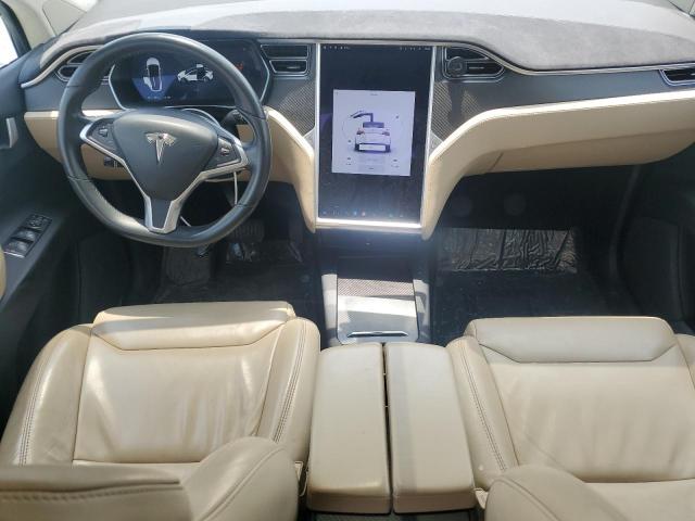  TESLA MODEL X 2017 Белый