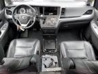 2019 Toyota Sienna Se იყიდება Elgin-ში, IL - Vandalism