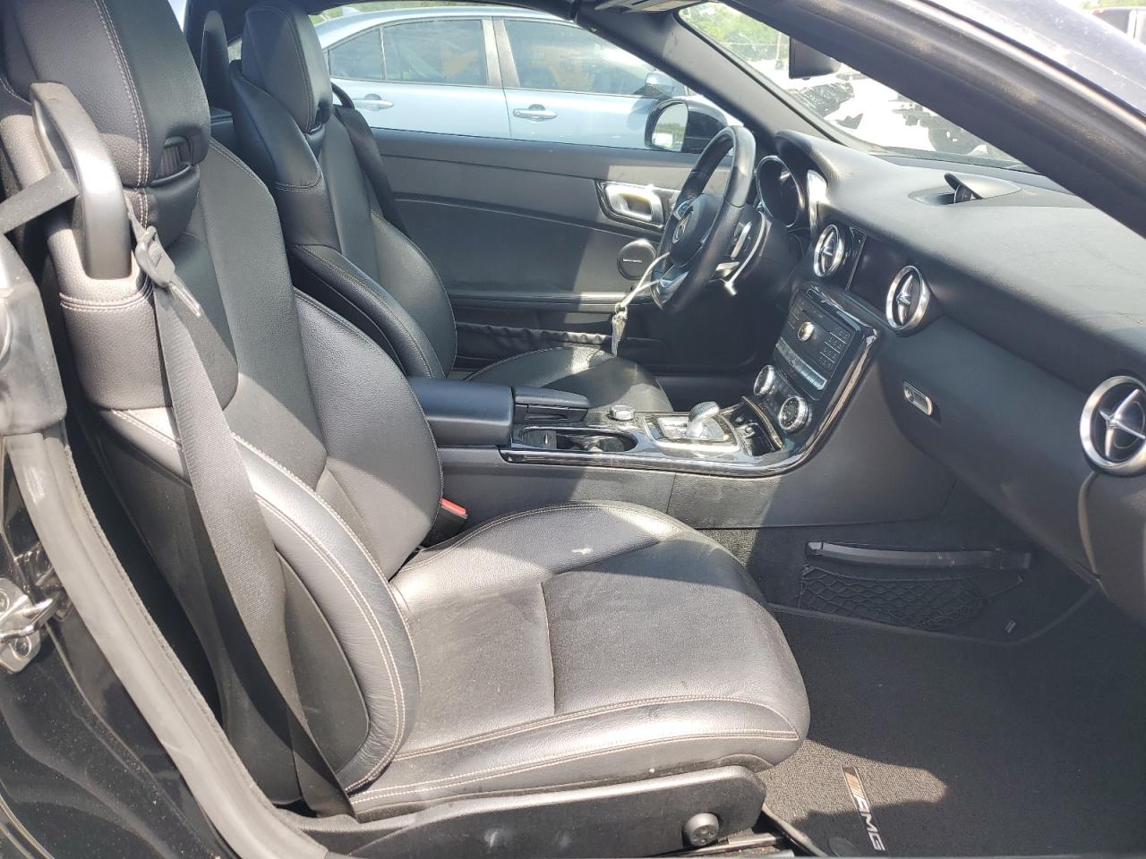 2019 Mercedes-Benz Slc 300 VIN: WDDPK3JAXKF160281 Lot: 54115215