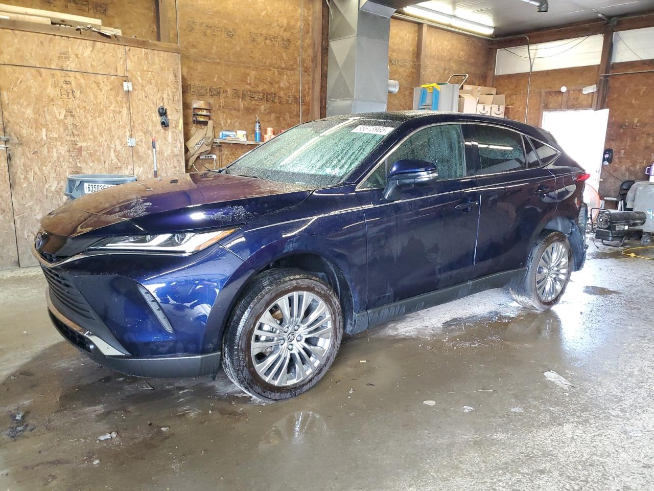 2023 Toyota Venza Le for Sale in Ebensburg, PA - Rear End