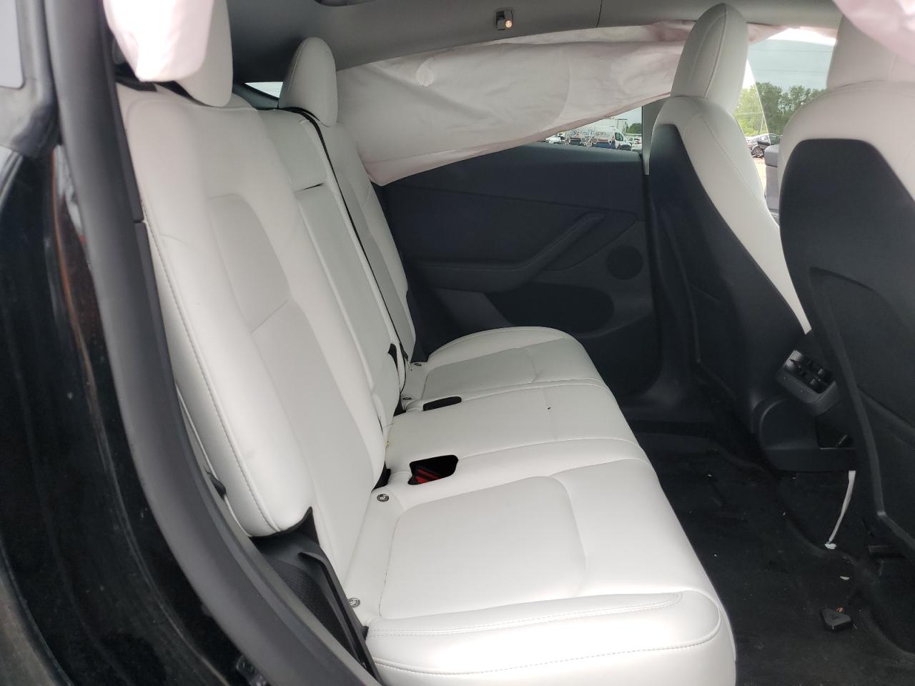 2022 Tesla Model Y VIN: 7SAYGDEF5NF519690 Lot: 58539855