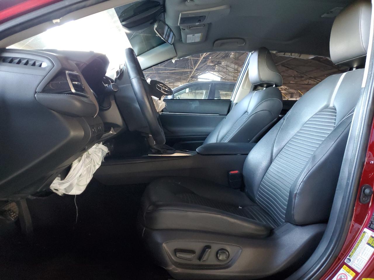 2018 Toyota Camry L VIN: 4T1B11HK0JU523378 Lot: 56350175