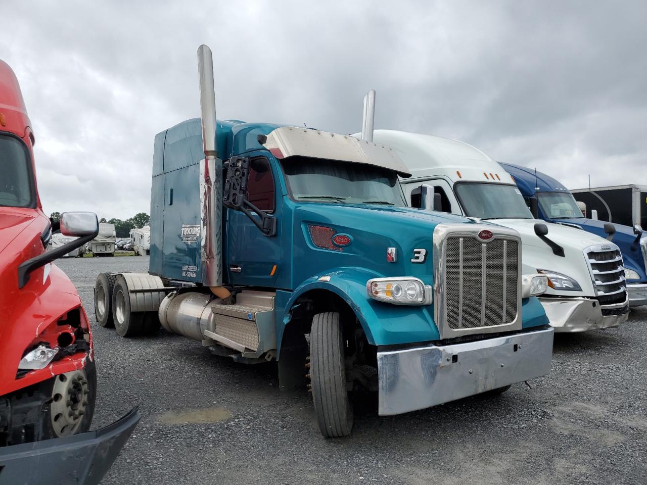 2021 Peterbilt 567 Semi Truck de vânzare în Gastonia, NC - Vandalism