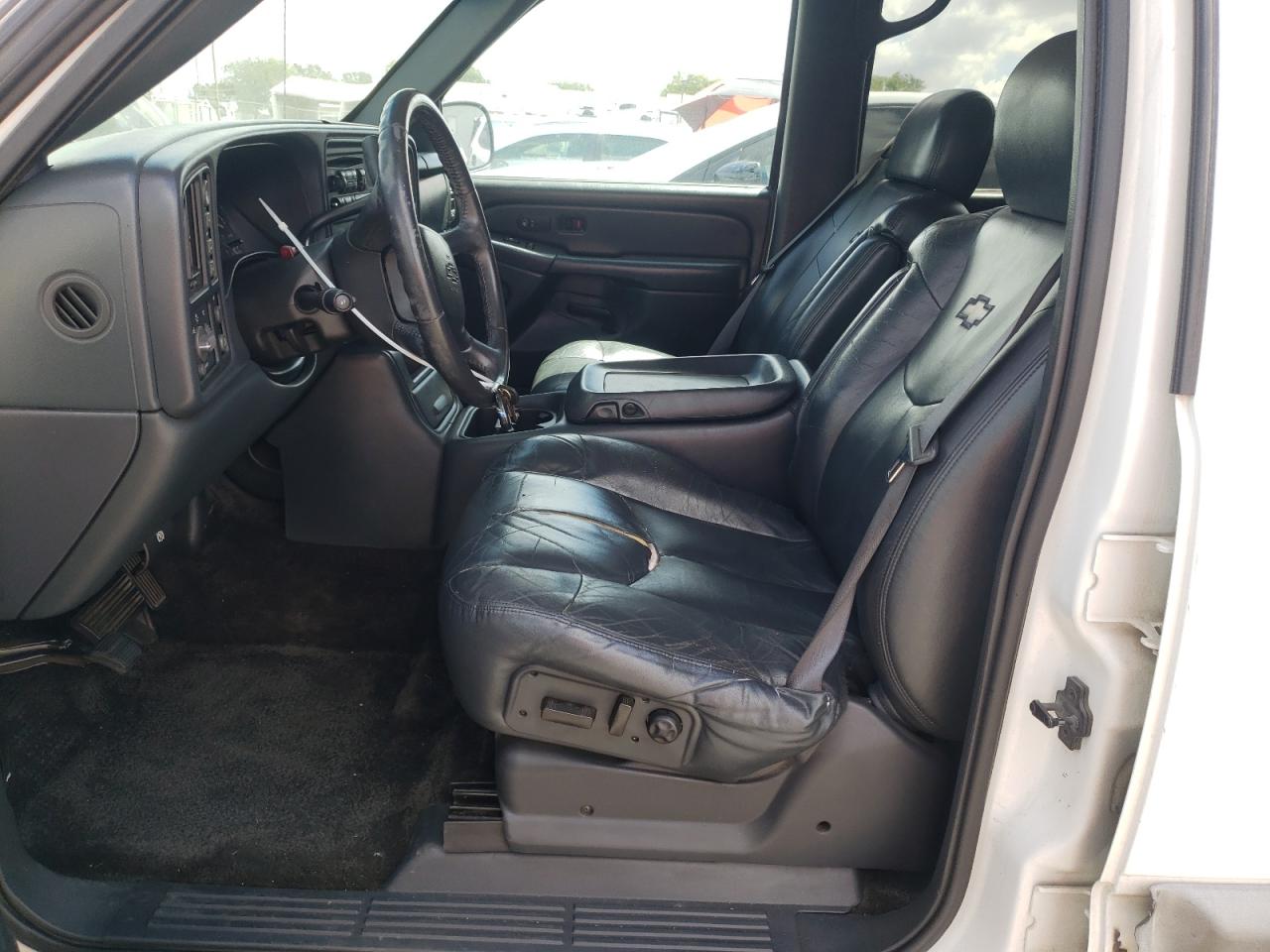 2002 Chevrolet Avalanche K1500 VIN: 3GNEK13TX2G256650 Lot: 56239355