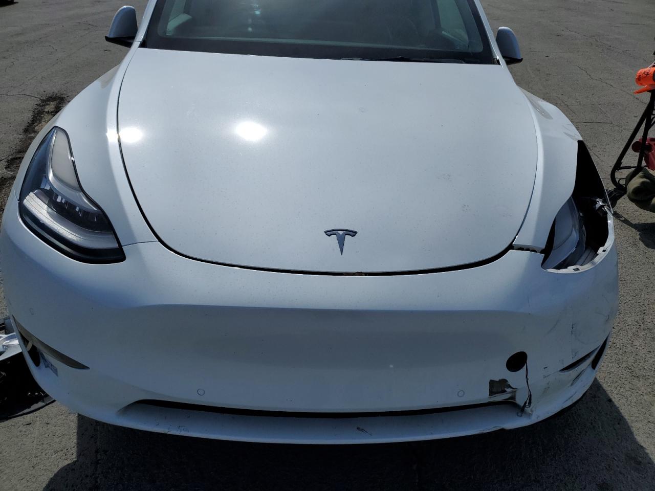 2021 Tesla Model Y VIN: 5YJYGDEE1MF090552 Lot: 56987935