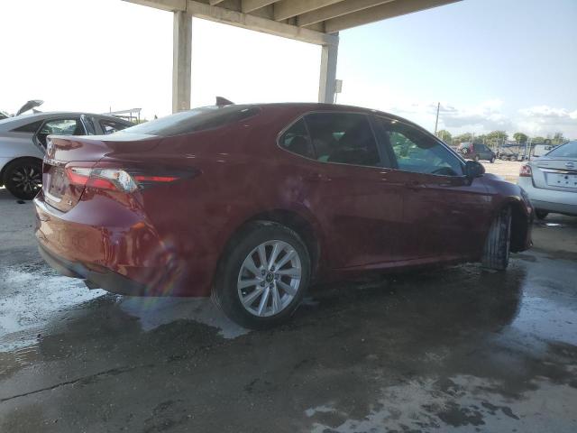  TOYOTA CAMRY 2021 Czerwony