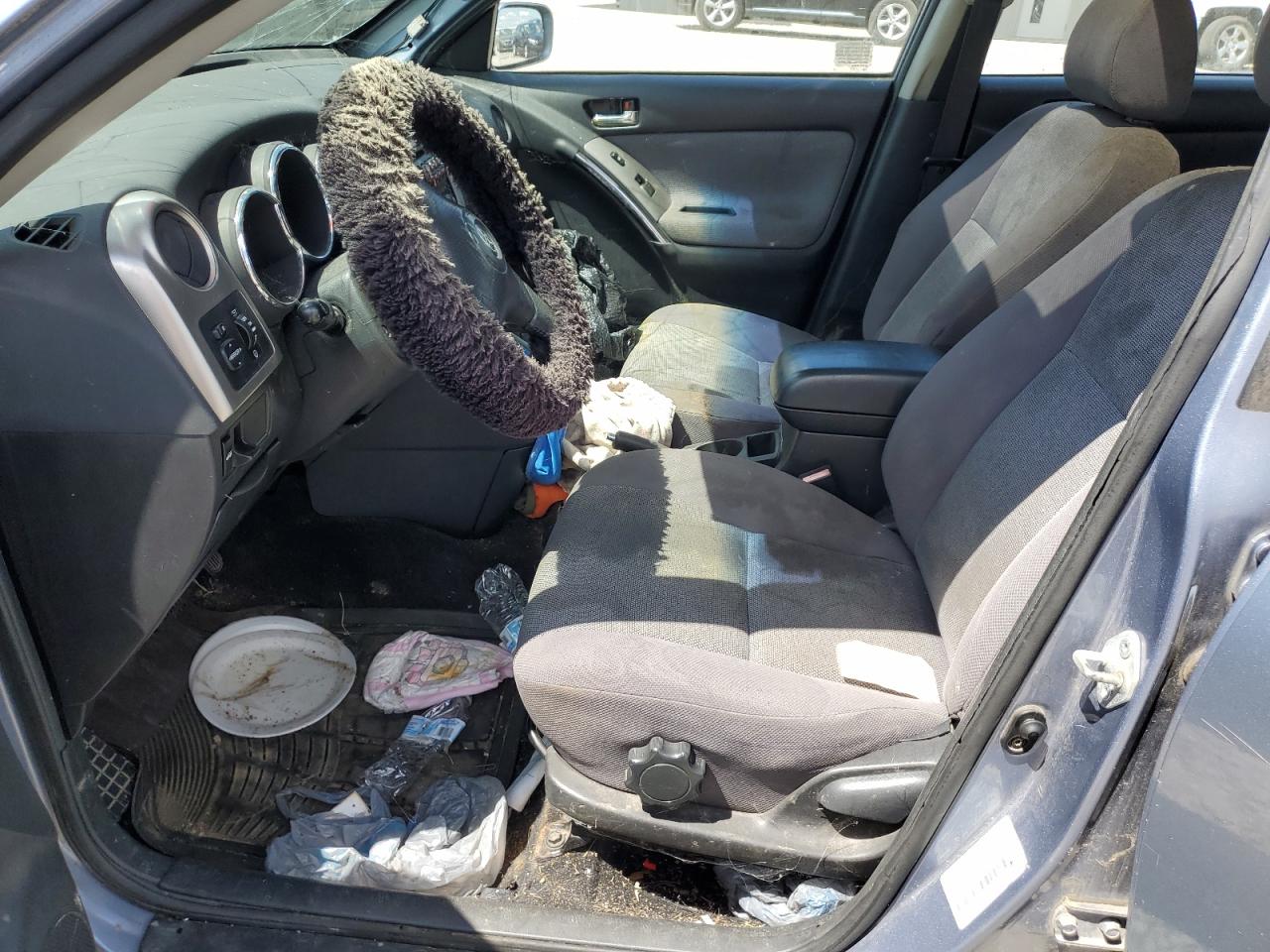 2003 Toyota Corolla Matrix Base VIN: 2T1LR32E03C065230 Lot: 55957505