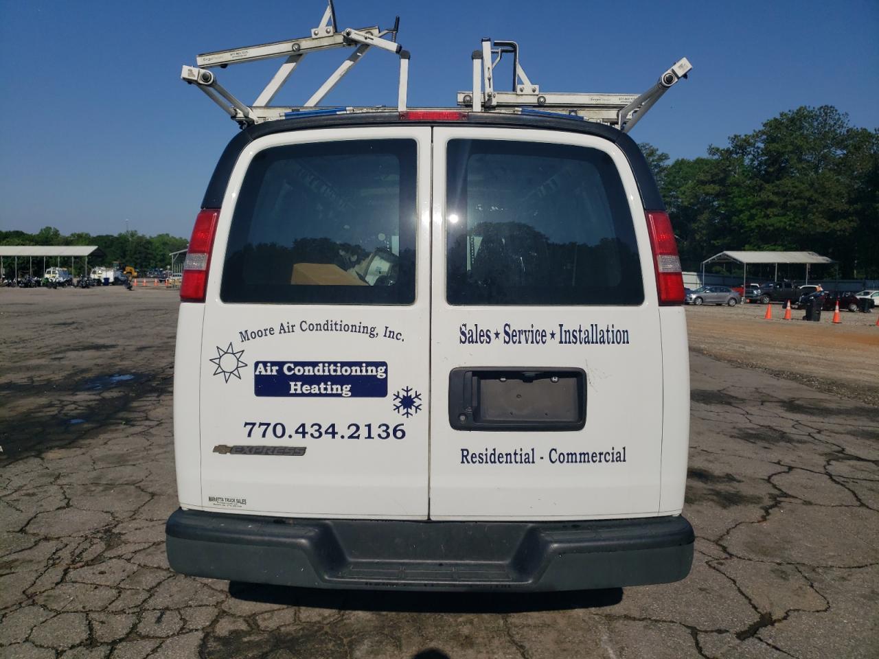 2017 Chevrolet Express G2500 VIN: 1GCWGBFF5H1115812 Lot: 56131175