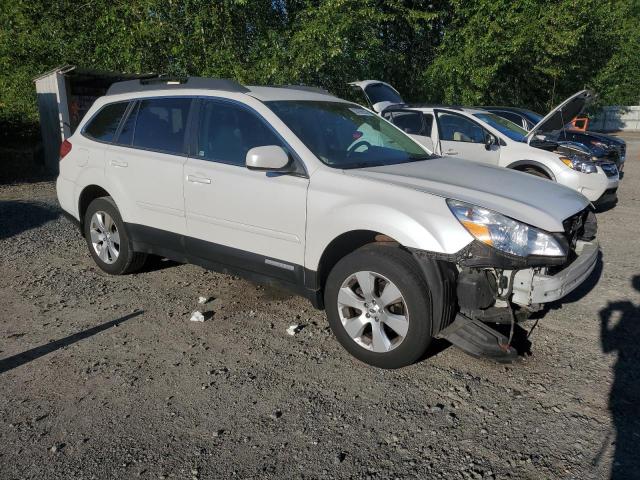  SUBARU OUTBACK 2012 White