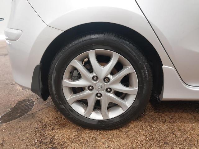 2011 HYUNDAI I30 COMFOR
