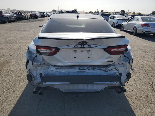  TOYOTA CAMRY 2019 Biały