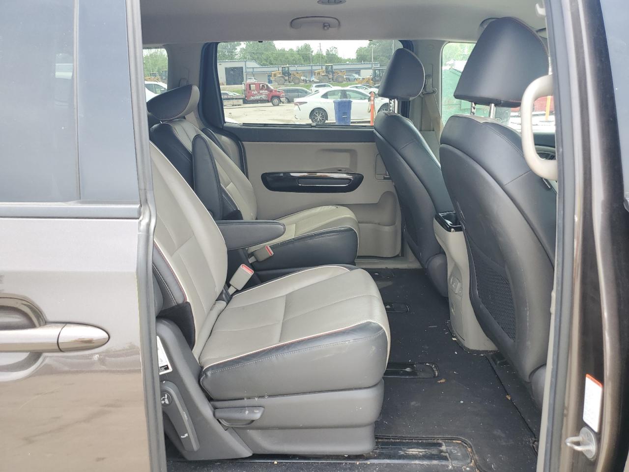 2017 Kia Sedona Ex VIN: KNDMC5C1XH6330358 Lot: 56679795
