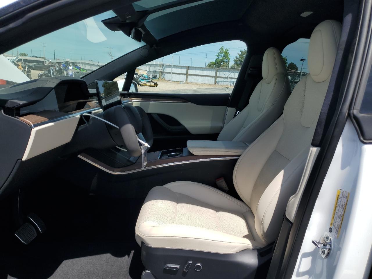 2022 Tesla Model X VIN: 7SAXCDE5XNF350572 Lot: 57277575
