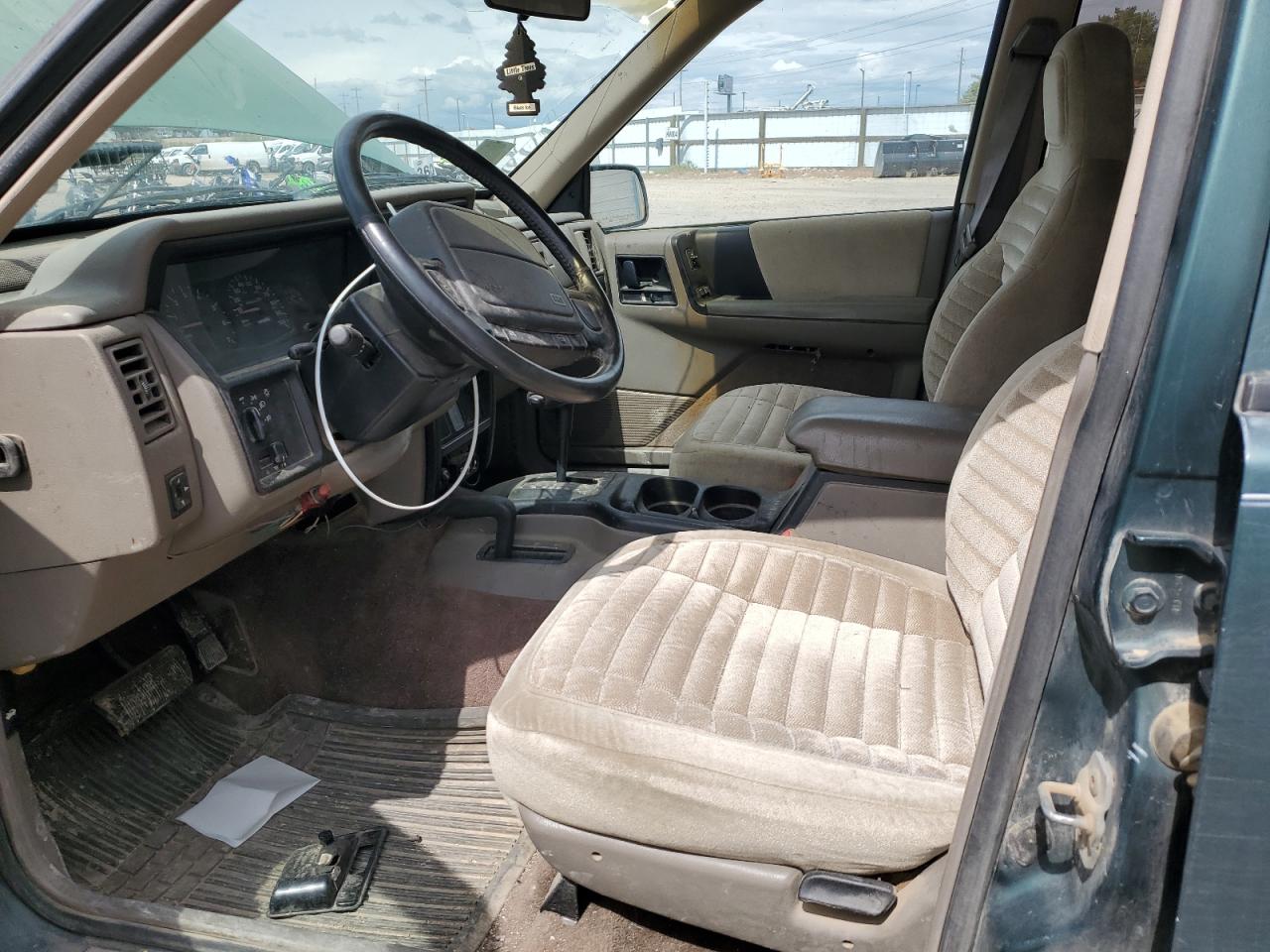 1993 Jeep Grand Cherokee Laredo VIN: 1J4GZ58Y8PC513026 Lot: 57001465