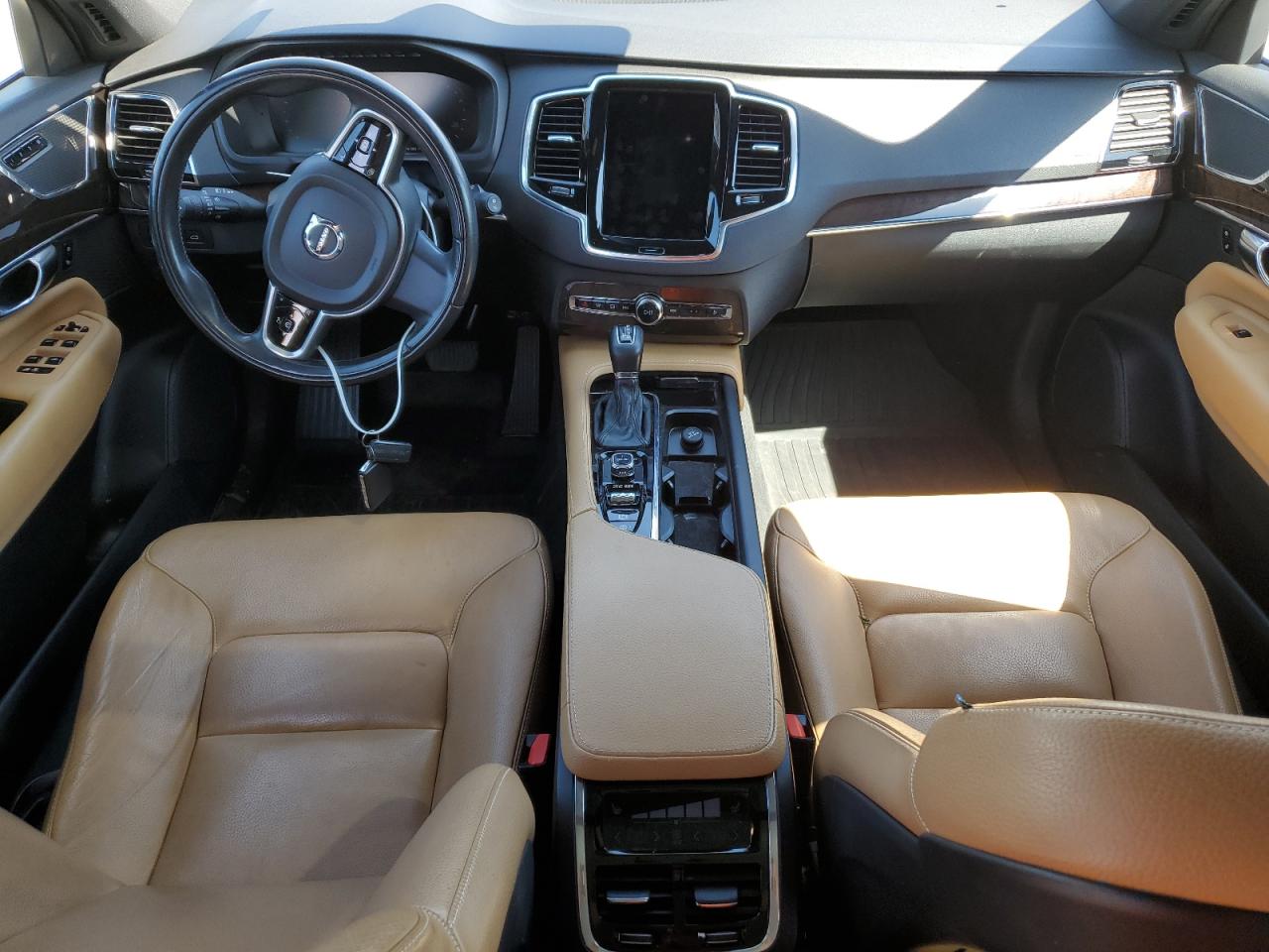 2017 Volvo Xc90 T6 VIN: YV4A22PK3H1109976 Lot: 56846725