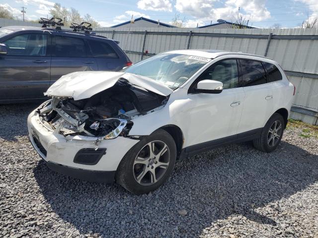  VOLVO XC60 2013 White