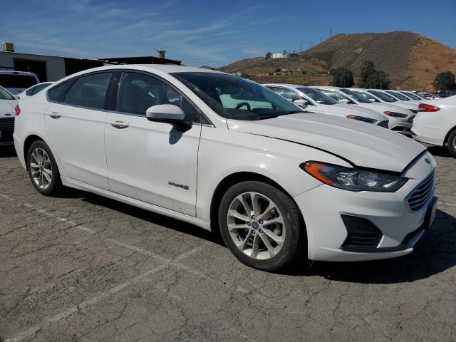  FORD FUSION 2019 Белый