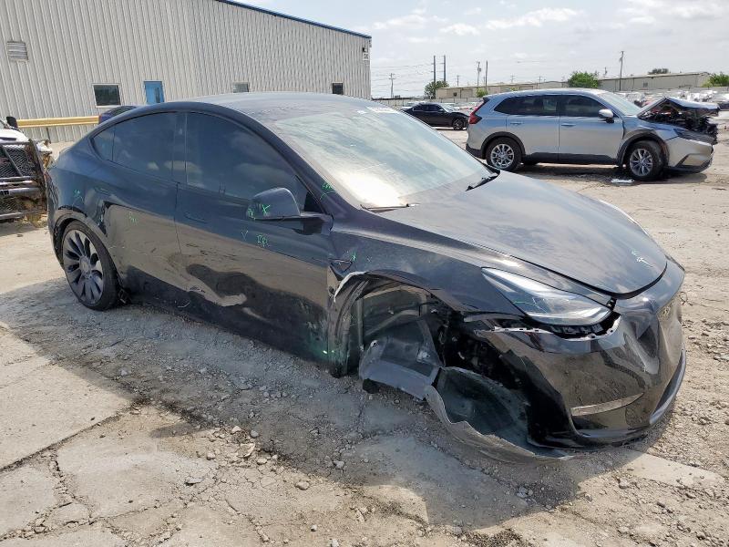  TESLA MODEL Y 2024 Черный