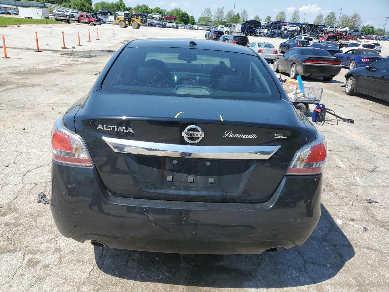 2015 Nissan Altima 2.5 VIN: 1N4AL3AP5FN404308 Lot: 56838325