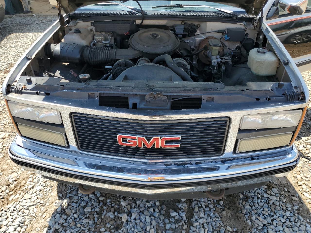 1990 GMC Sierra K1500 VIN: 2GTDK14K3L1531845 Lot: 58663815