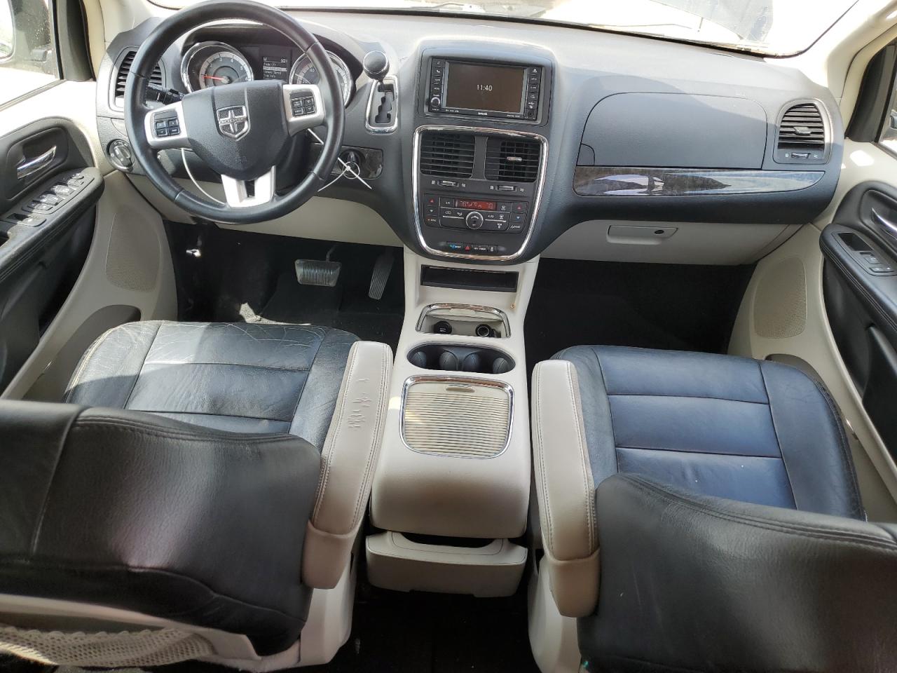 2011 Dodge Grand Caravan Crew VIN: 2D4RN5DG0BR710024 Lot: 56481175
