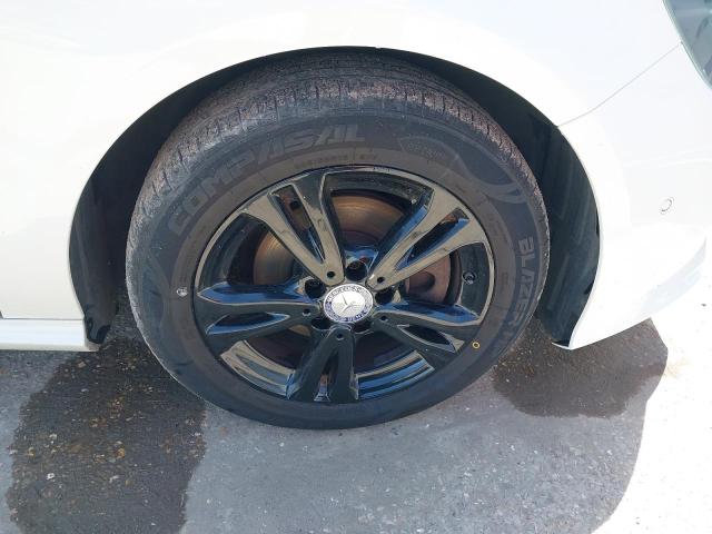 2016 MERCEDES BENZ A 180 SE E