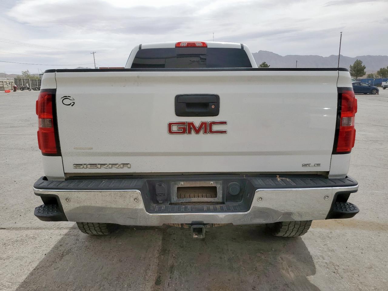 2015 GMC Sierra K1500 Sle VIN: 3GTU2UEC0FG451892 Lot: 56626995