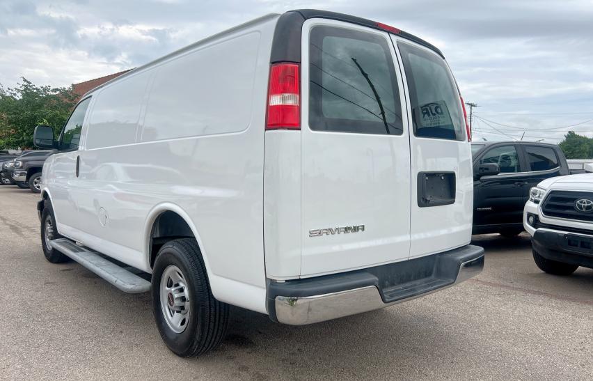  GMC SAVANA 2022 Белый
