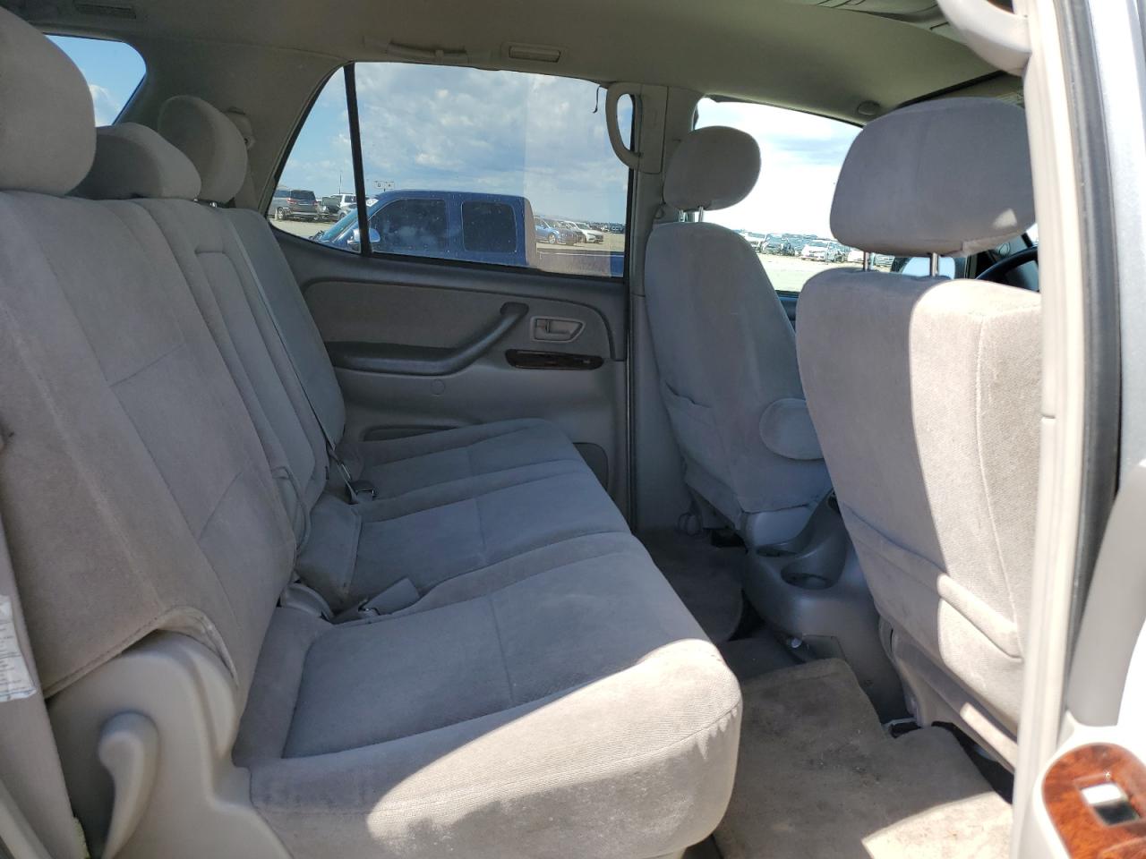 2002 Toyota Sequoia Sr5 VIN: 5TDBT44A92S133513 Lot: 56760975