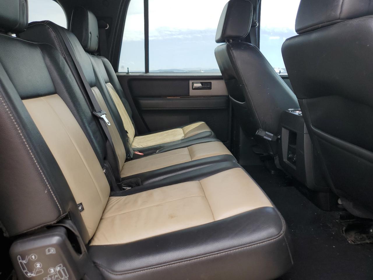 2008 Ford Expedition El Eddie Bauer VIN: 1FMFK18558LA05825 Lot: 56741125