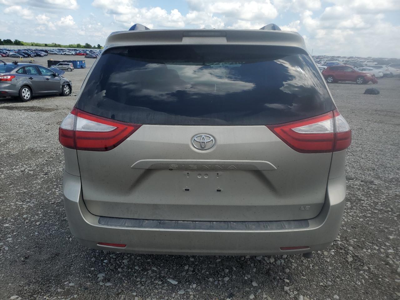 2015 Toyota Sienna Le VIN: 5TDKK3DC8FS582699 Lot: 56682415