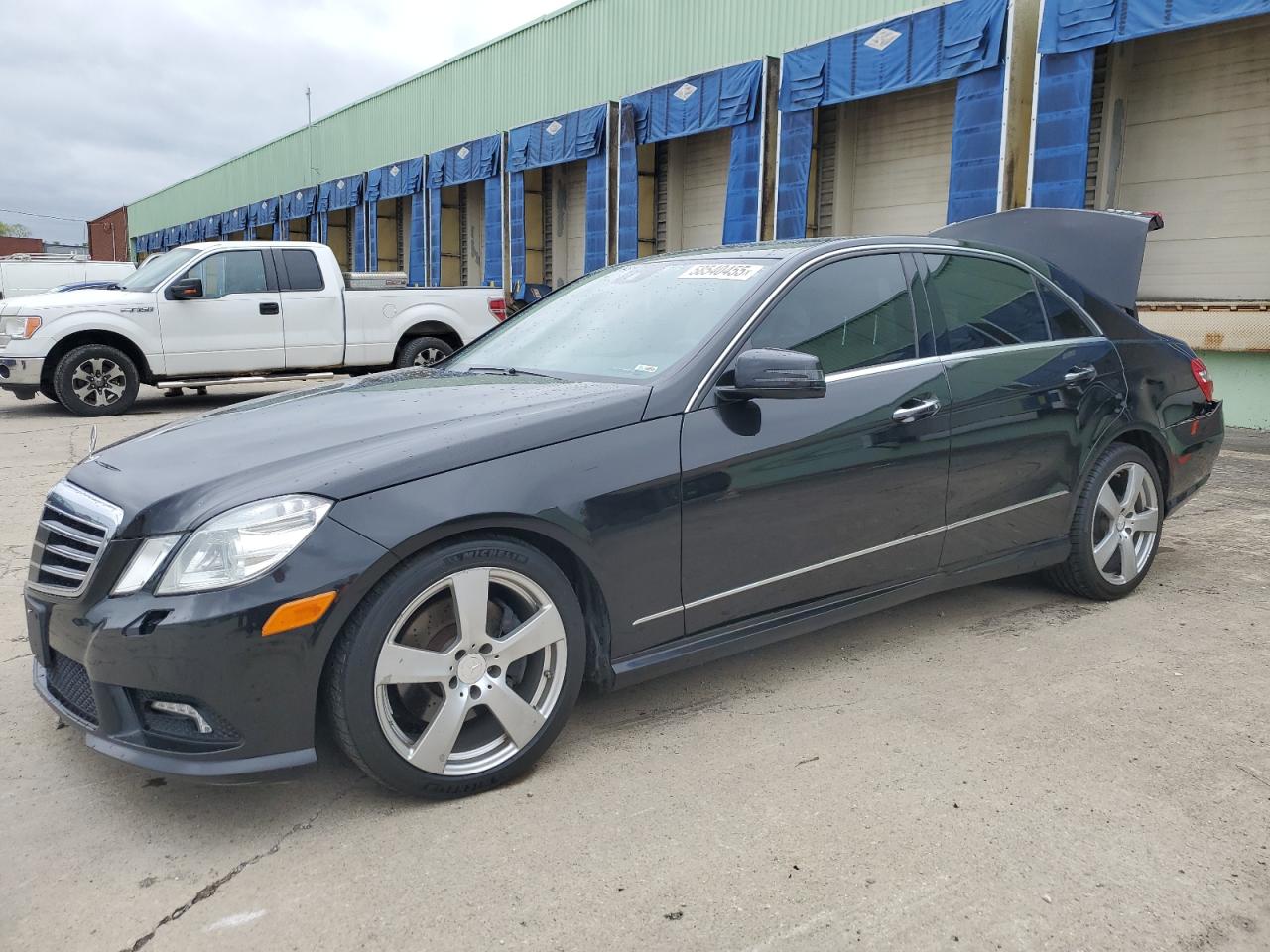 2011 Mercedes-Benz E 350 4Matic للبيع في Columbus، OH - Rear End
