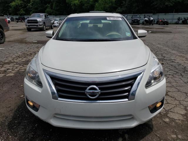 Sedans NISSAN ALTIMA 2013 Biały