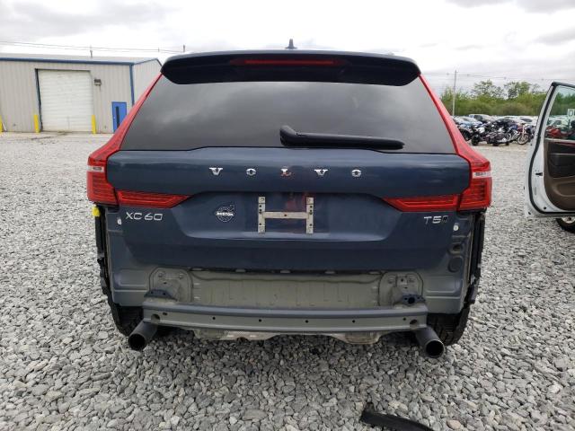  VOLVO XC60 2021 Granatowy
