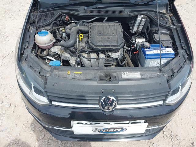 2015 VOLKSWAGEN POLO SE