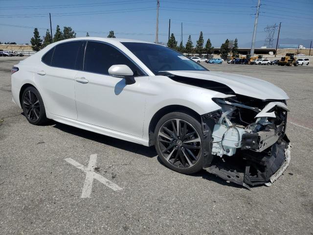  TOYOTA CAMRY 2020 White