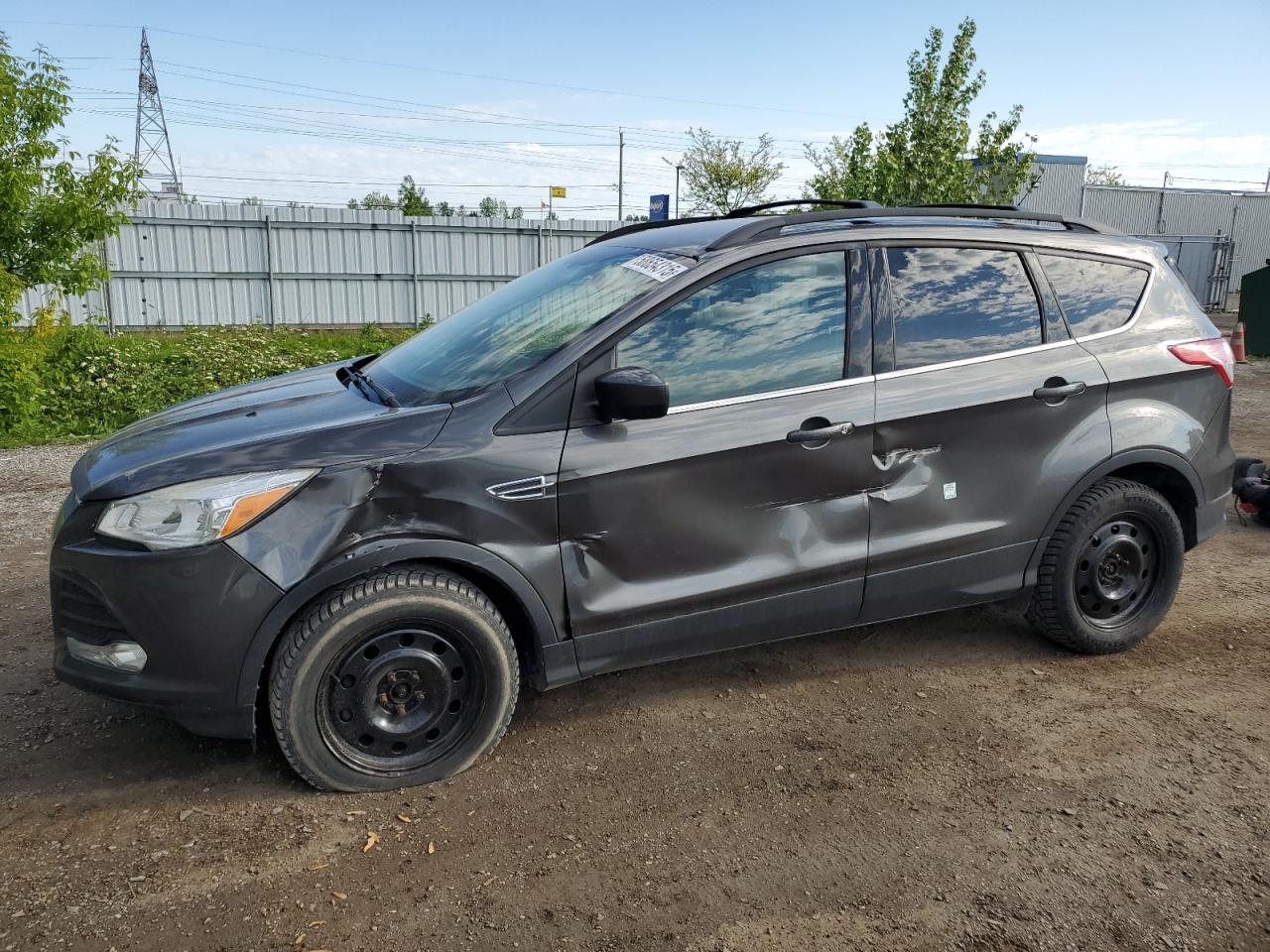 2015 Ford Escape Se na sprzedaż w London, ON - Undercarriage