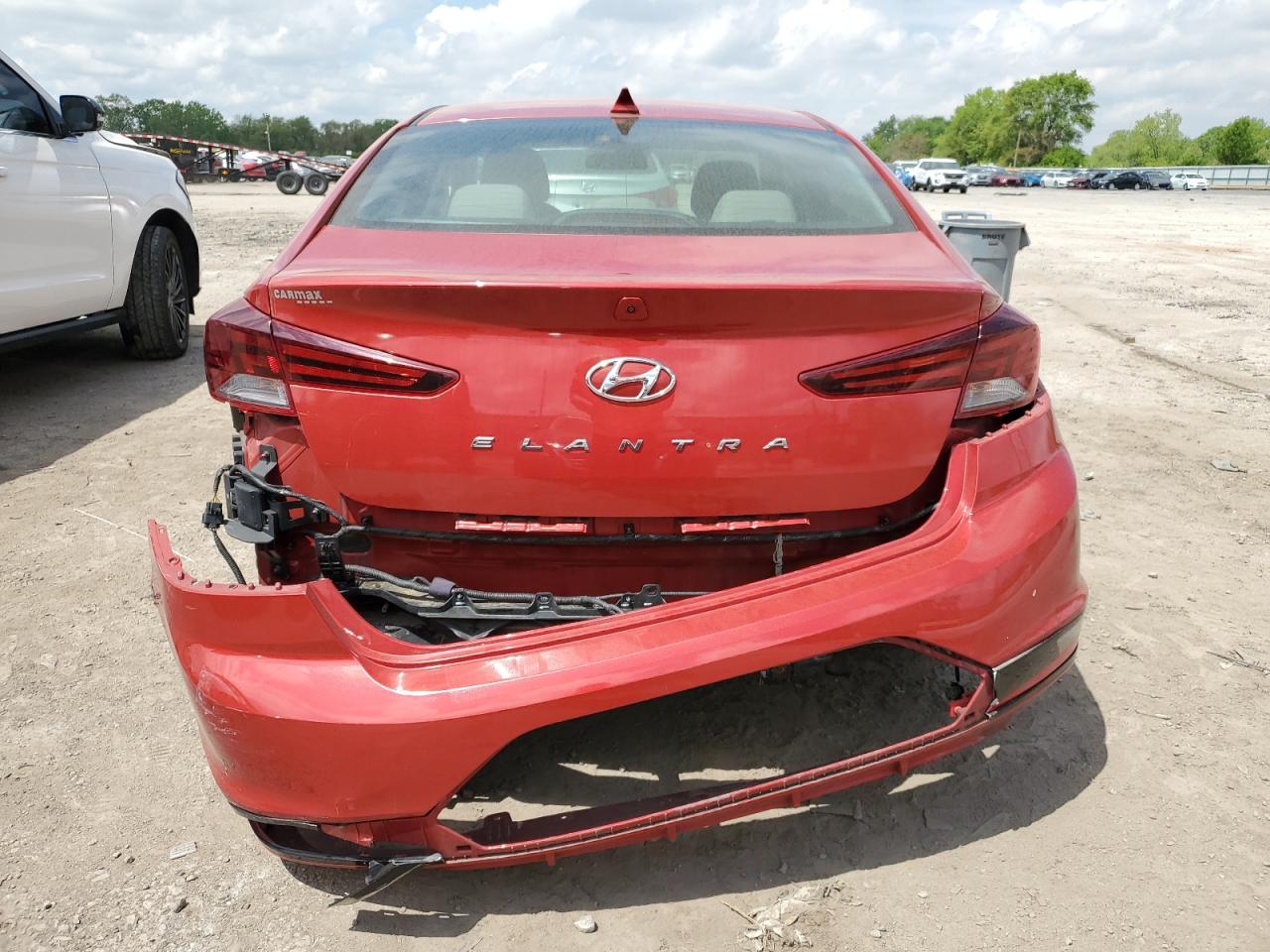 2019 Hyundai Elantra Sel VIN: 5NPD84LF6KH477507 Lot: 56975035