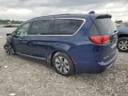 2018 Chrysler Pacifica Hybrid Limited na sprzedaż w Cahokia Heights, IL - Front End